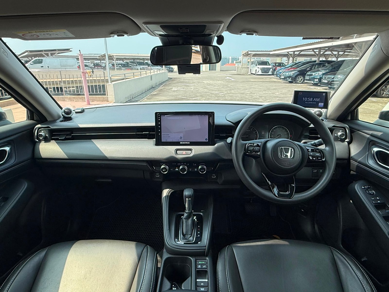 Honda Vezel 1.5G photo 6